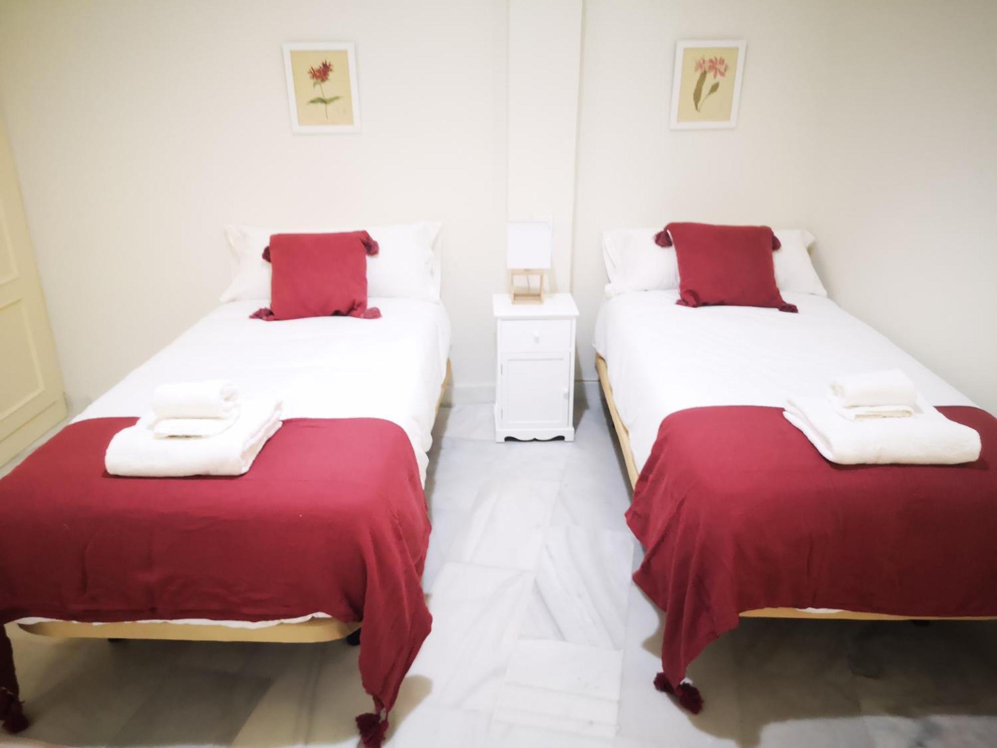 Charming Bright Apartment With Balconies On Cuesta Del Rosario إشبيلية المظهر الخارجي الصورة